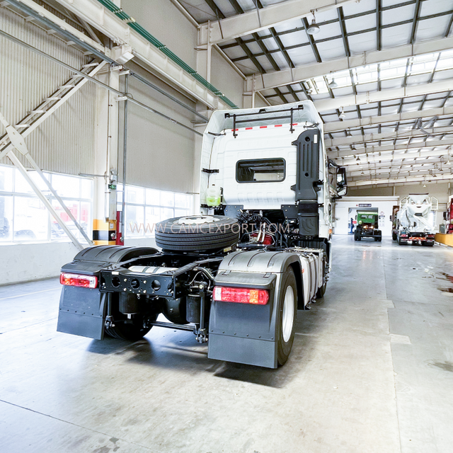 4*2 xe tải RHD cho xe máy kéo diesel diesel để bán