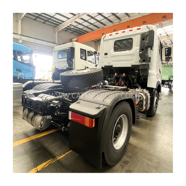 Xe kéo Rhd White Diesel 4*2 chất lượng cao