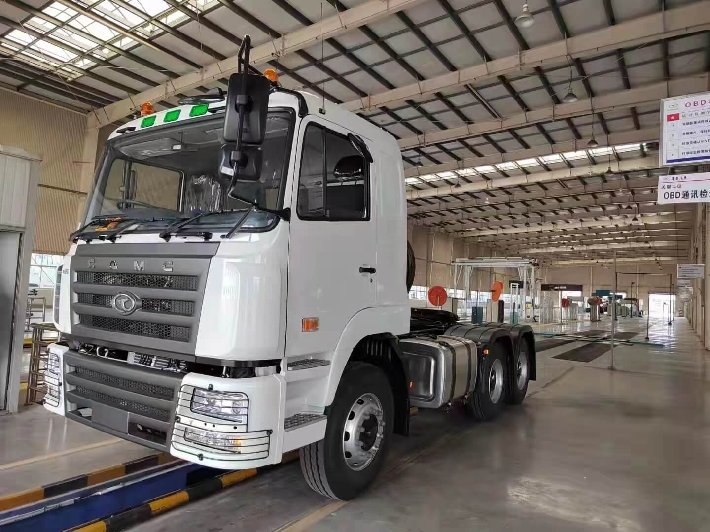 Xe tải hạng nặng 6x4