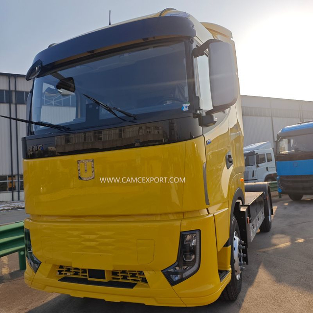 Xe đầu kéo điện tay lái bên trái G2 4x2 màu vàng